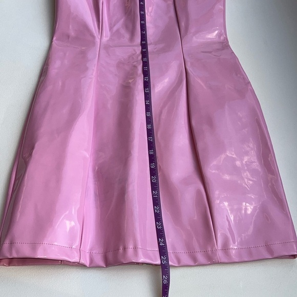 Pretty little thing PU bodycon pink mini dress size 4 - Picture 5 of 8